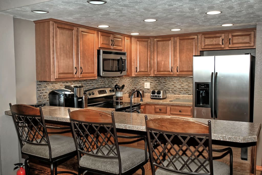 Fully stocked kitchen will all you need, including a Keurig. Just bring your food!