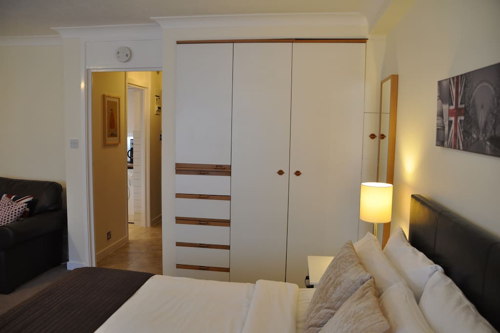 Fitted Wardrobes