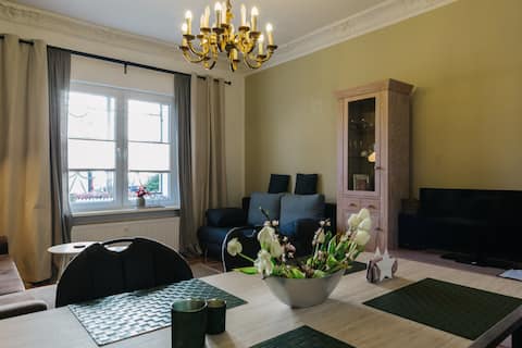 Popular Airbnb listing: 2 room apartment in Charlottenburg