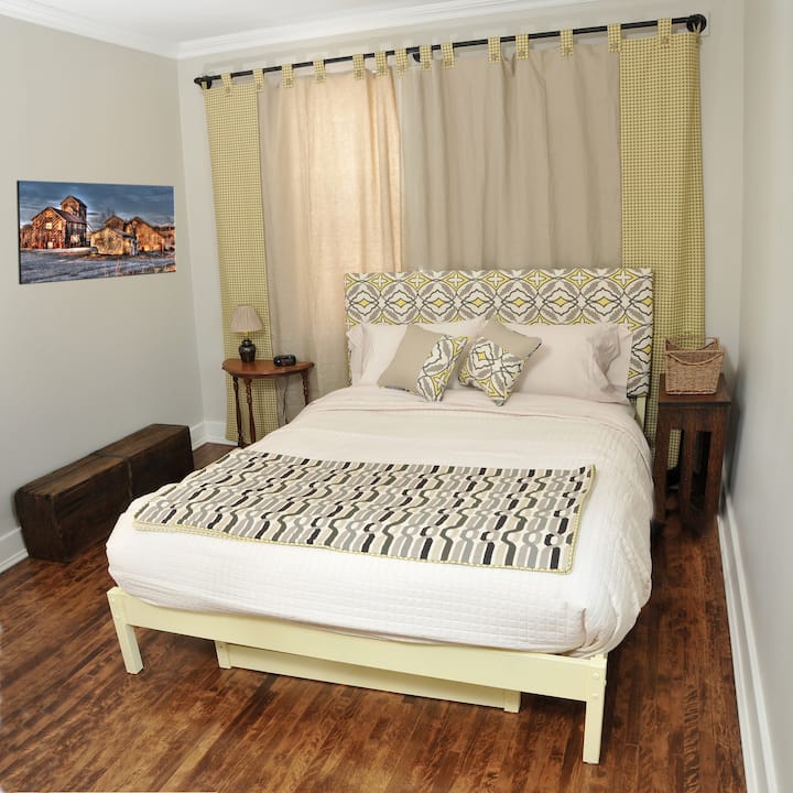 其中一间二楼卧室