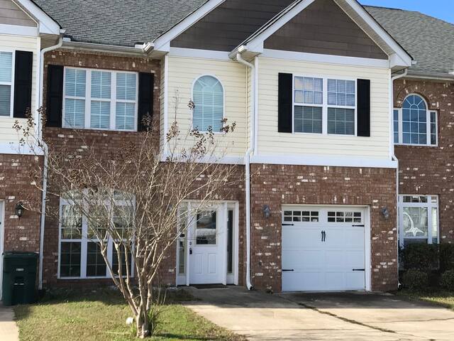 Airbnb Lizella Vacation Rentals Places To Stay Georgia