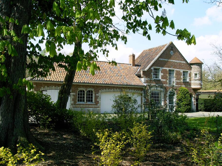 Castle Cottage near Medieval Bruges Houses for Rent in Oostkamp