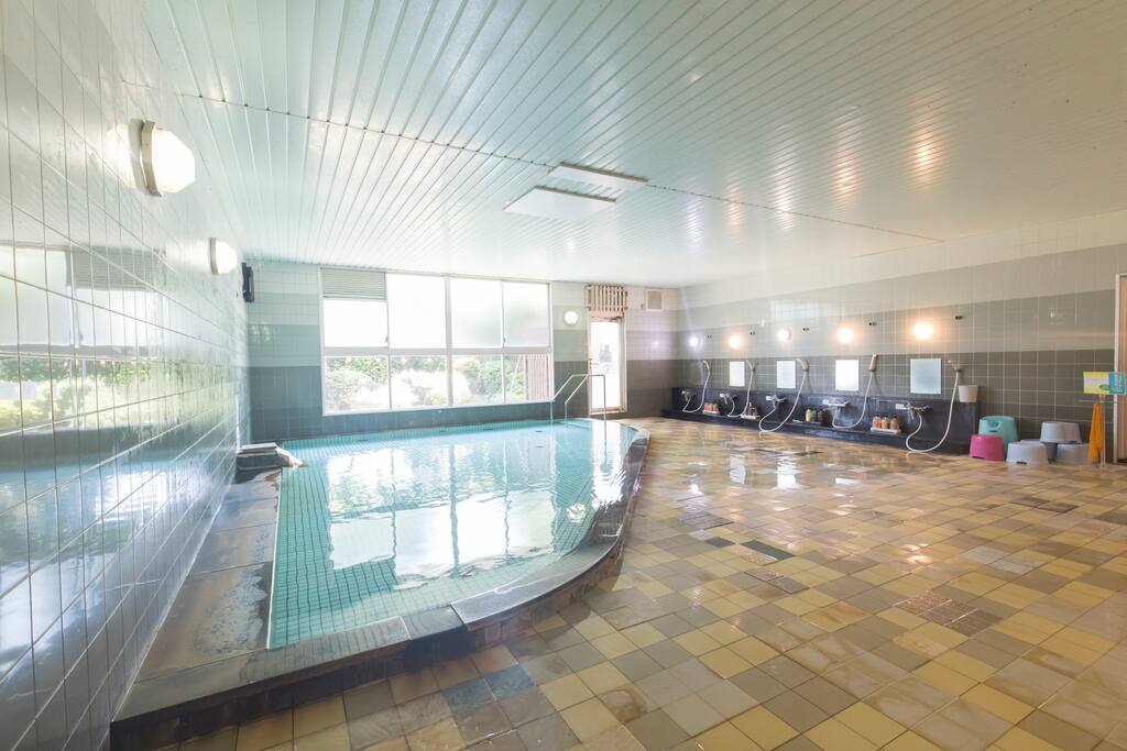 Very spacious Onsen bath