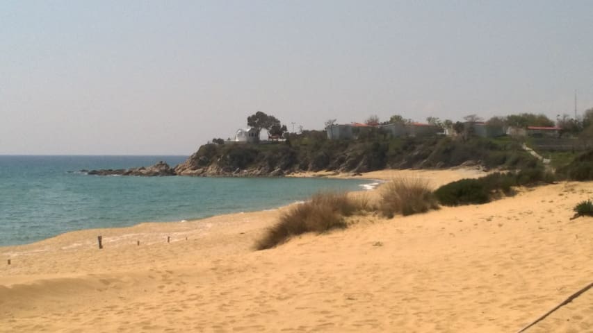 Spacious and sunny apartment 400m. from the beach