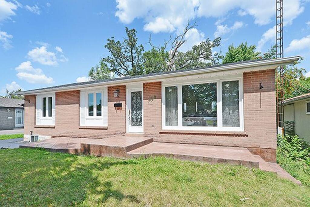 For Rent Brampton Room For Rent Brampton Room