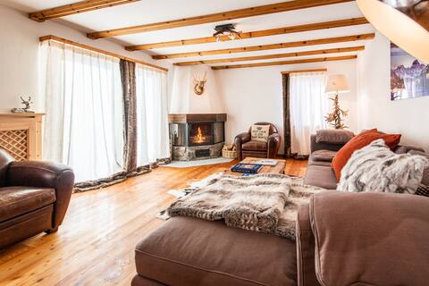 Alpine Ski apartment close to Corviglia, St Moritz