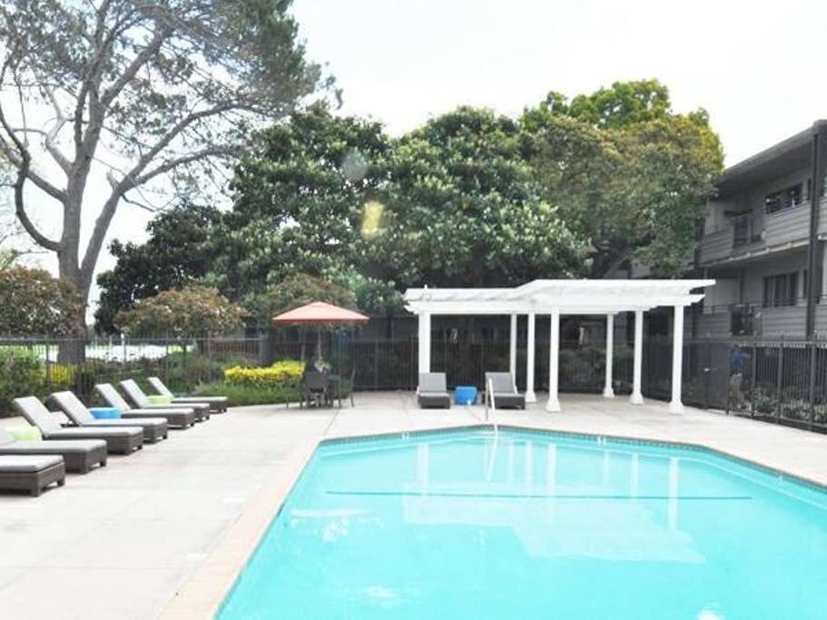 3 swimming pools