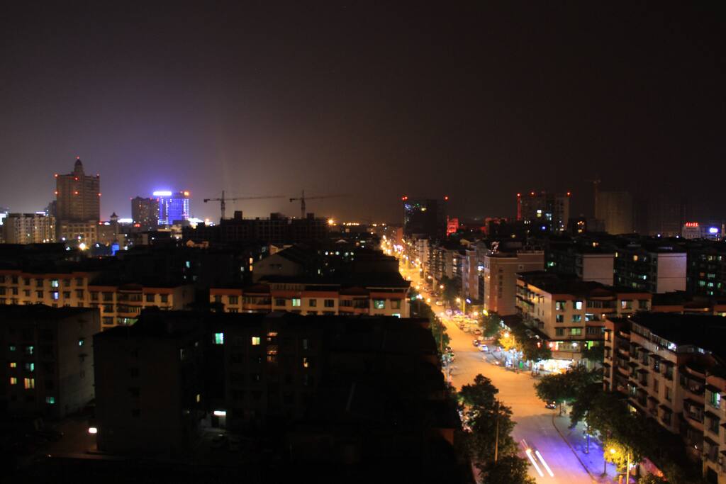 楼顶的夜景