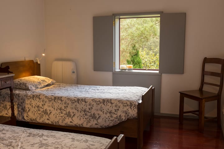 Bedroom/ Room 2
