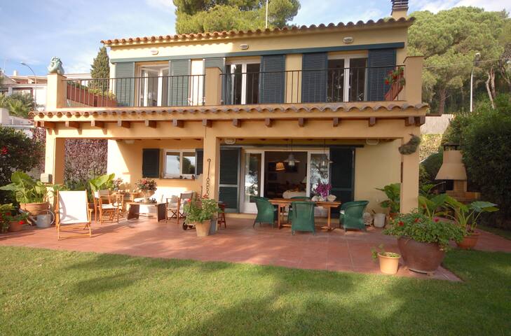 LOVELY GARDEN HOUSE in MAR MENUDA gallery image 4