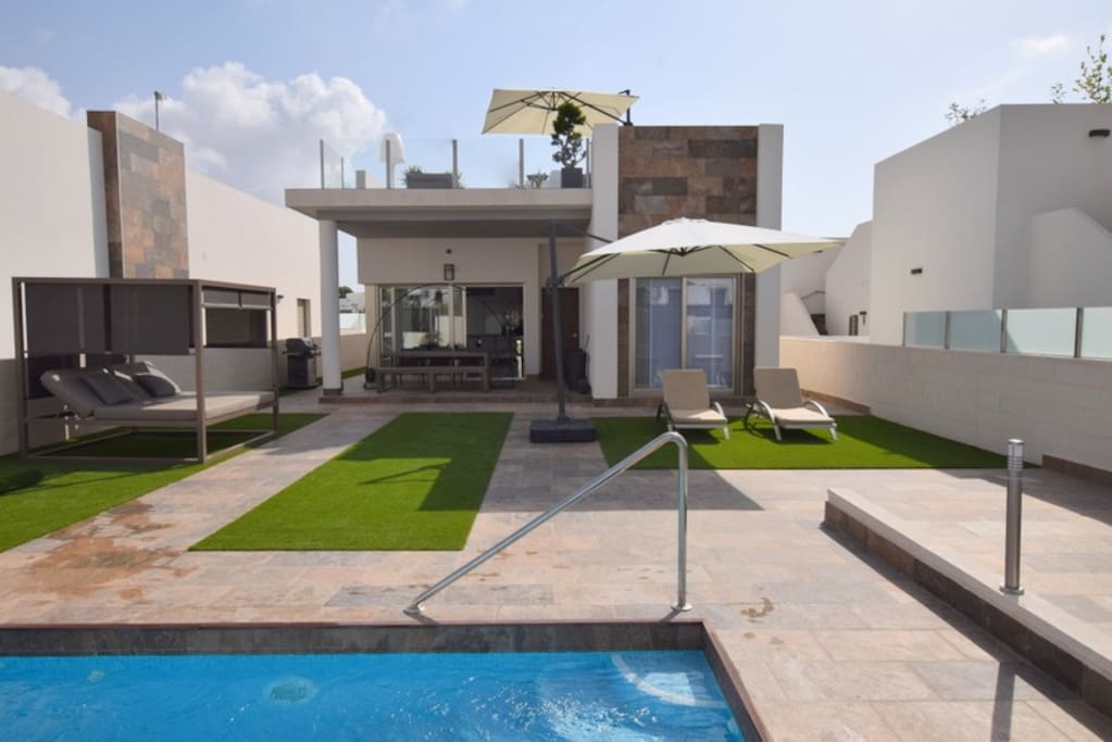 Villamartin- Superb villa with private pool - 오리우엘라(Orihuela)의 빌라에서 살아보기, Comunidad Valenciana, 스페인