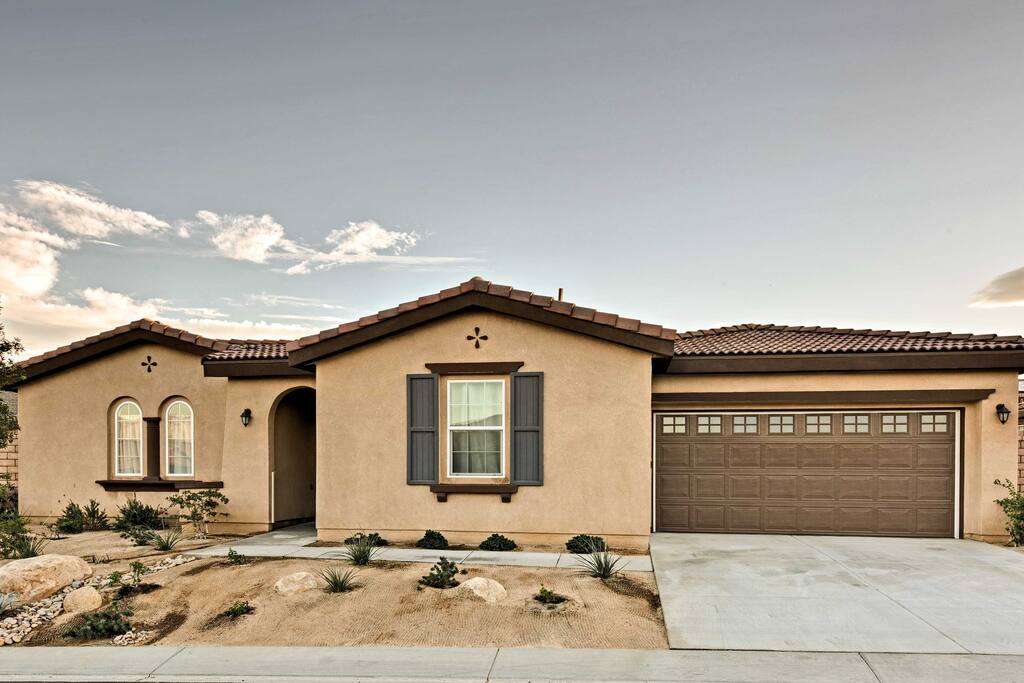 You'll be minutes from numerous Palm Desert attractions!