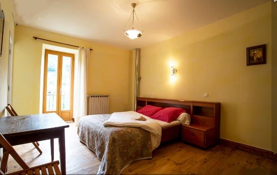 غرفة نوم 1 سرير مزدوج 
طابق 1