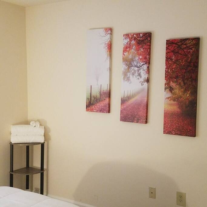 Guest bedroom