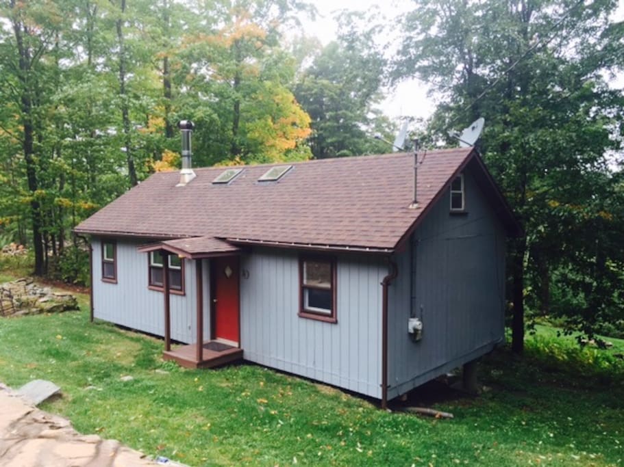 Serene Catskill Mountain Top Retreat Denning Cabins for Rent in