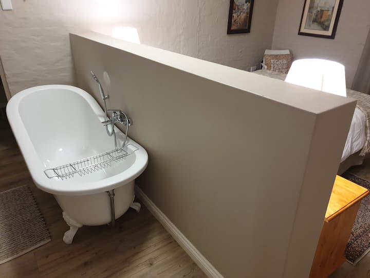 Банята за меден месец.