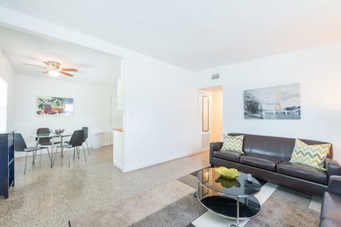 Popular Airbnb listing: Hidden Gem 3/1 Duplex near MCO in Airport North