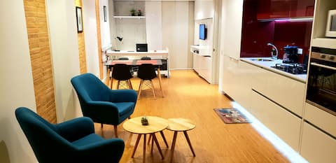 Modern, exclusive apartment in financial centre.