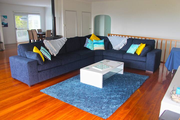 Close To The Beach - Mollymook