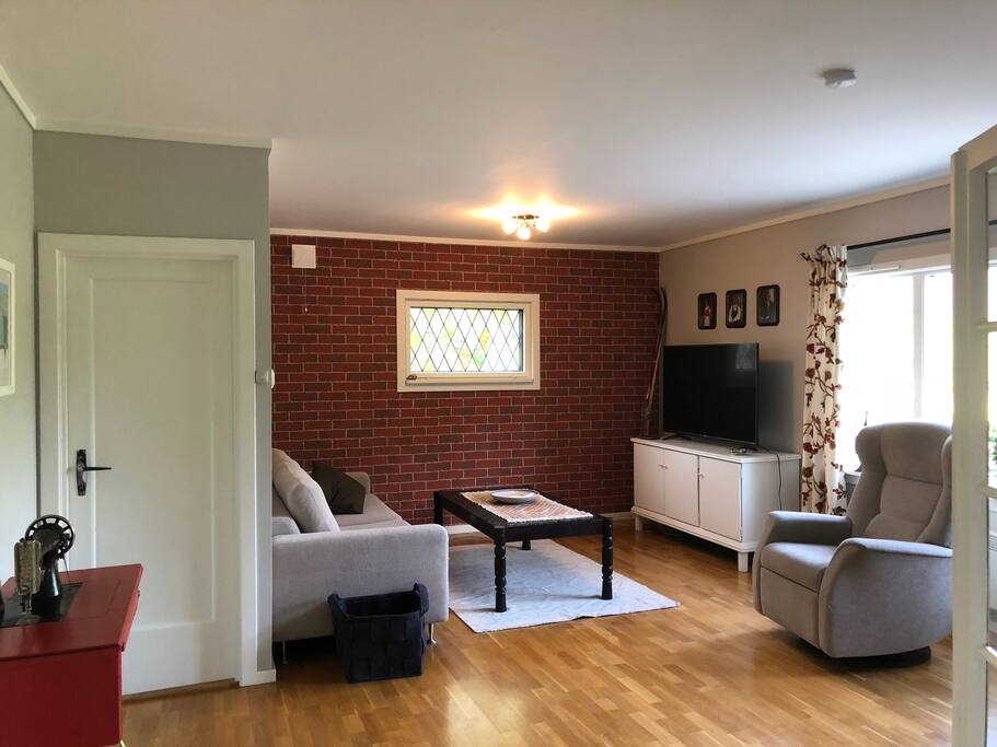 Livingroom with internet-TV.
