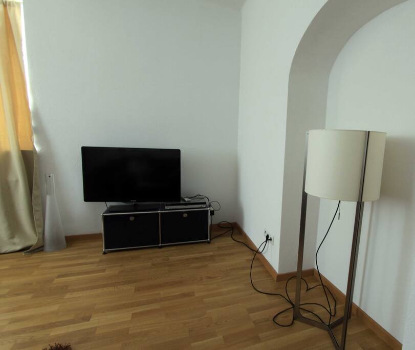 Wohnzimmer/Living Room