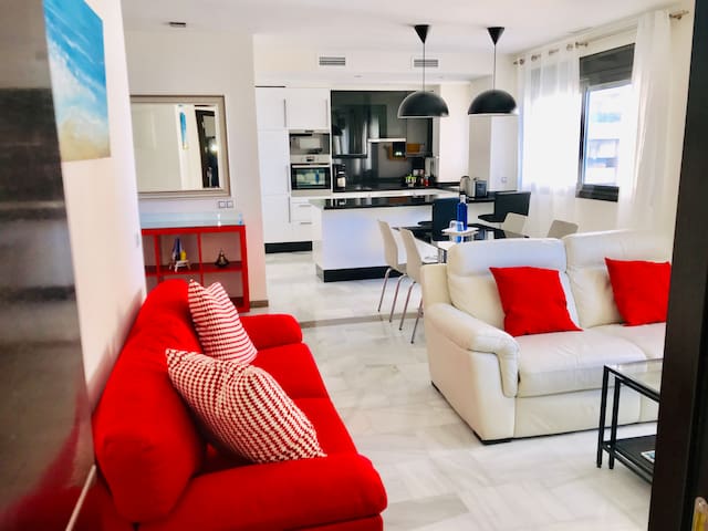 欢迎 ❤️superb❤️Appt sea view, pool.downtown.Netflix