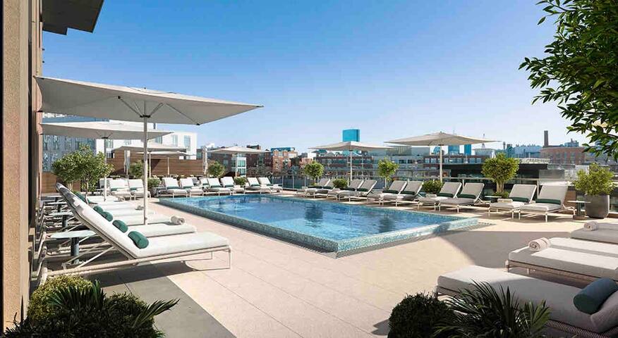 Luxury Apartment w King Bed, Shared Pool & Rooftop gallery image 2