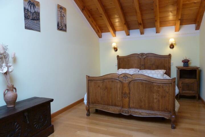 חדר שינה  Abuardillado