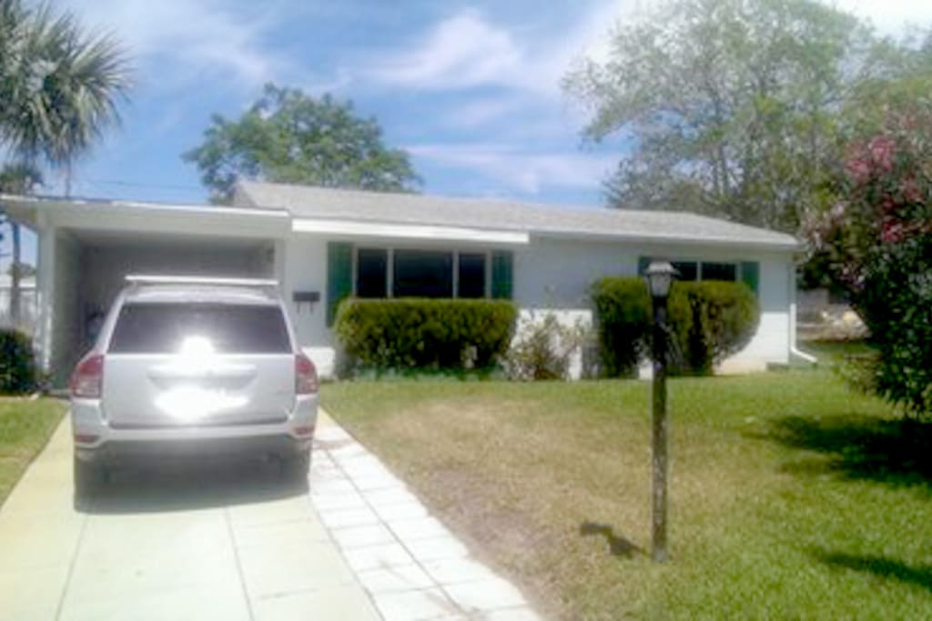 This is the front of the House