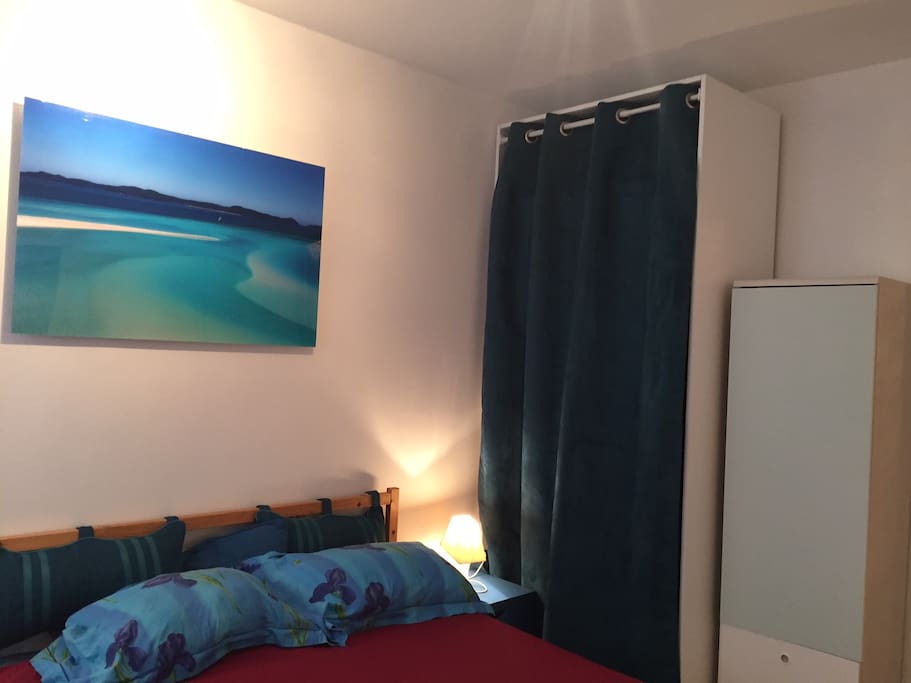 Chambre lit 2 personnes avec dressing