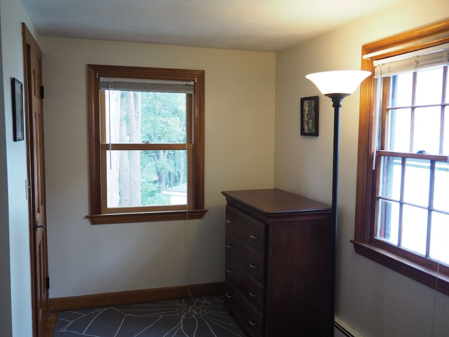 Private bedroom - dresser