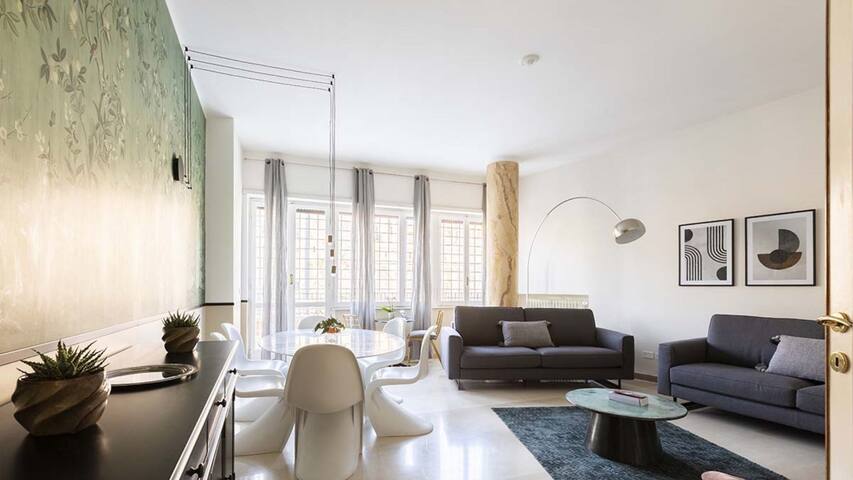 ROMAC San Saba with terrace near Piramide gallery image 5