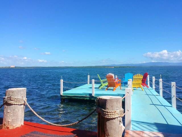 Alojamiento y restaurante junto al mar en La Punta