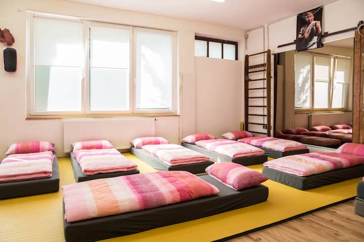 High quality viscose mattresses for sumptuous slumber… on top of a genuine Dollamur MMA mat!
