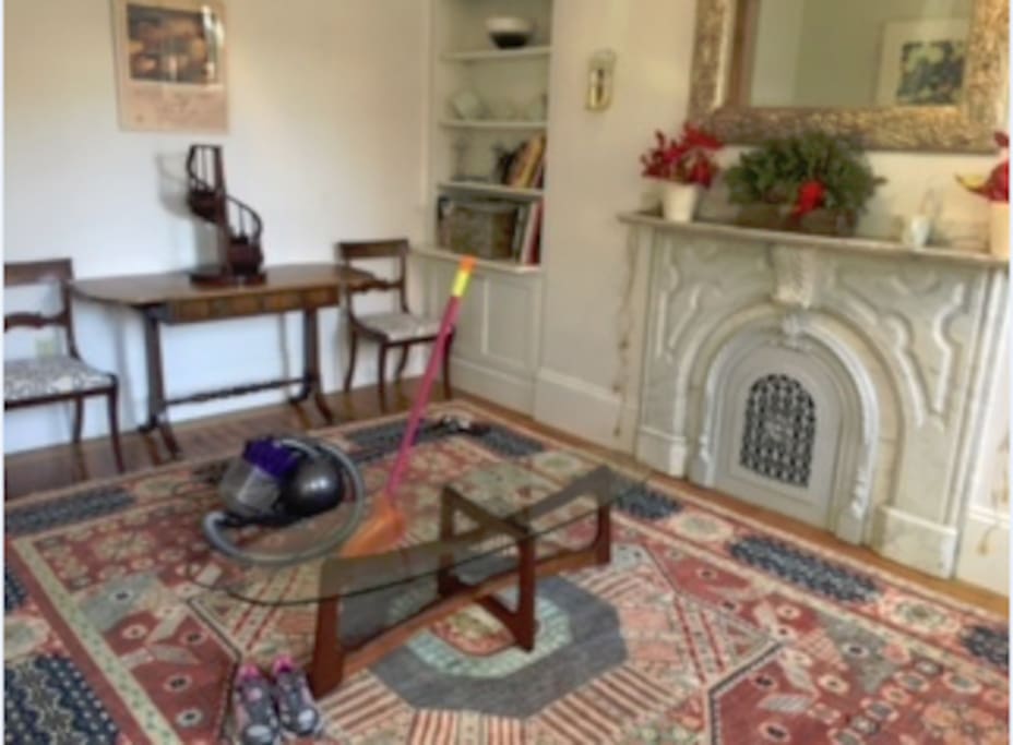 Format sitting room - loveseats being recovered