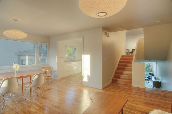 The Award Winning Z-Haus