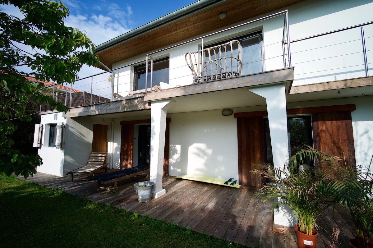 Mas Ombrage — view 3