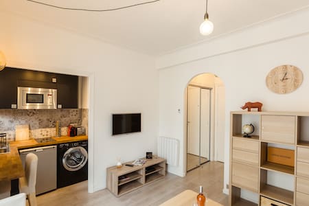 Quiet studio in the heart of Nice