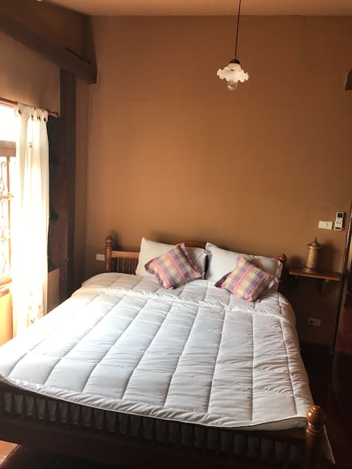 King size comfy bed