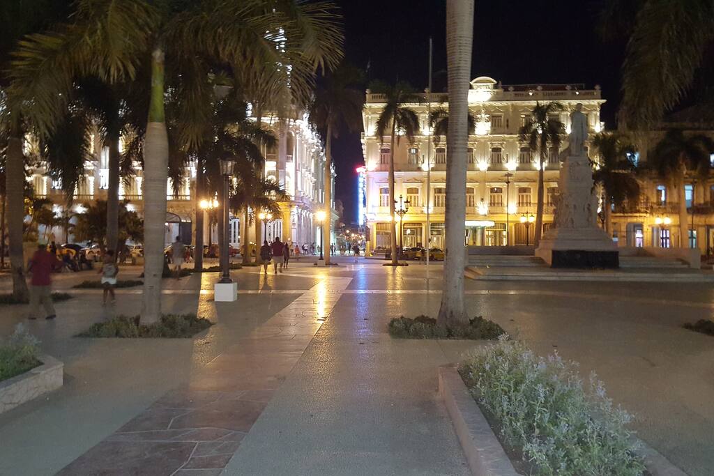 lugar cercano
