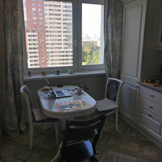 Kitchen table can be extended
