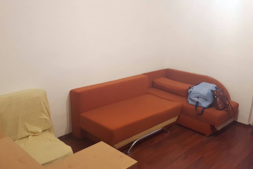 the double bed can be closed in order to have more space in the room during the day