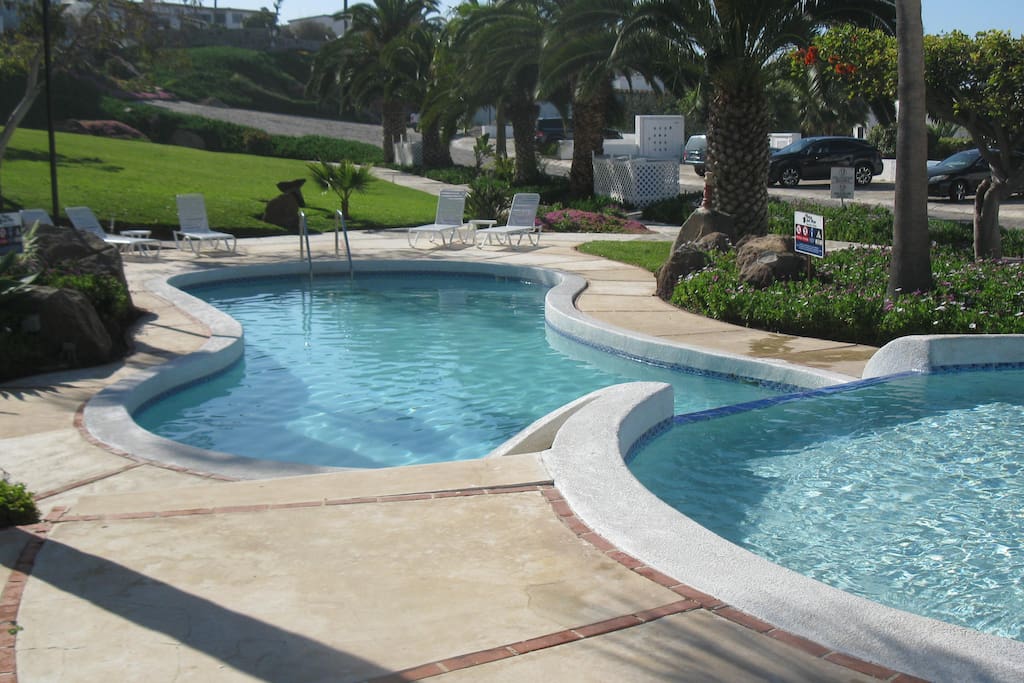 Plaza Del Mar pools/ playgrounds