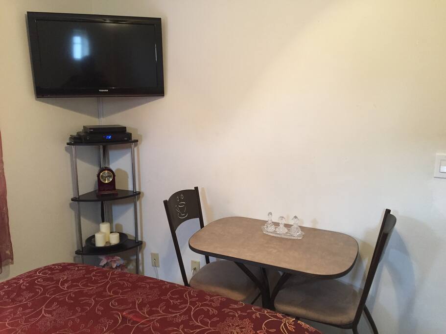 32" Cable TV with HBO and Showtime, DVR and DVD, Bistro table with 2 chairs
