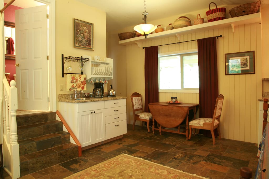 Dining and kitchenette
