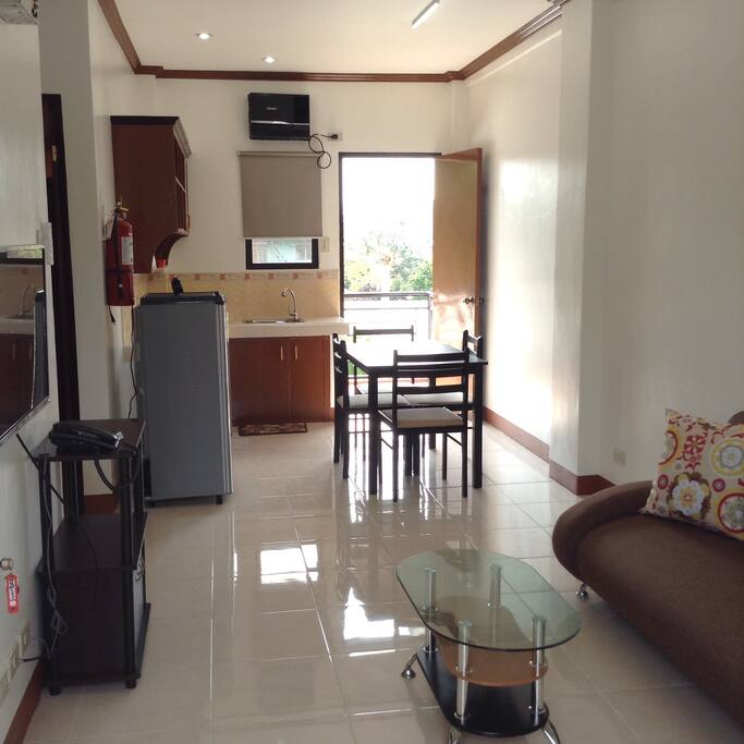Kitchenette and dining