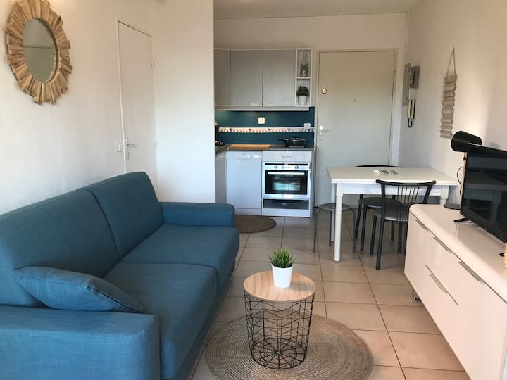 Au Cœur Du Village, Avec Parking Et Plage à 100m - Le Lavandou