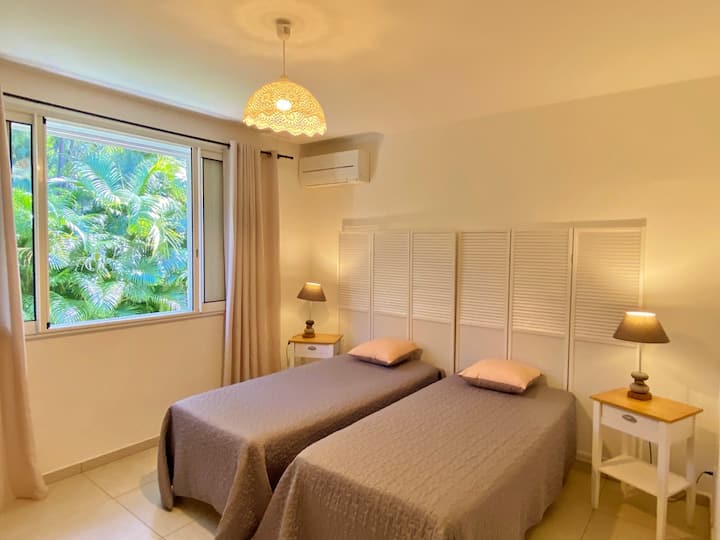 Ampia camera da letto 2 con aria condizionata e 2 letti da 90