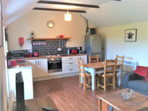 The Byre, Orkney Holiday Cottage, Barn Conversion