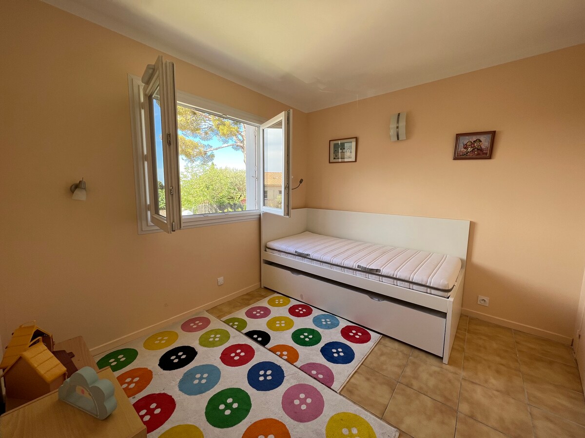 საძინებელი 2